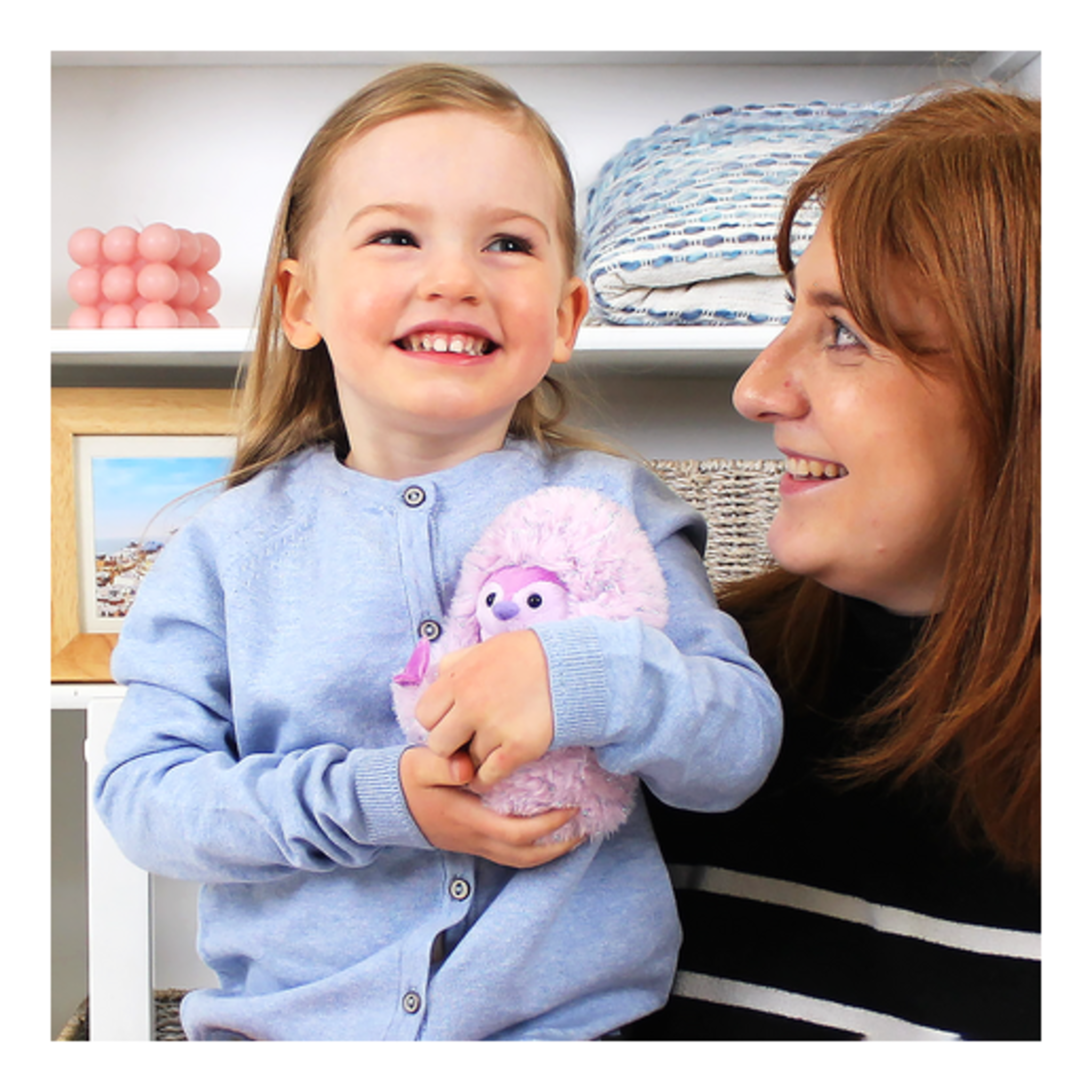 Curlimals Arctic Glow Pip the Penguin