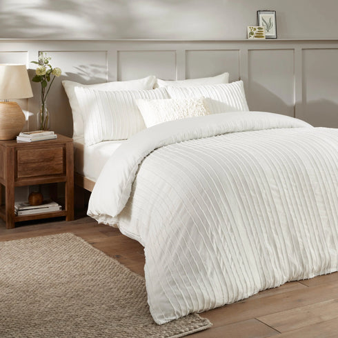 Harrison Stripe Tufted Soft Touch Duvet Cover Set White - Double