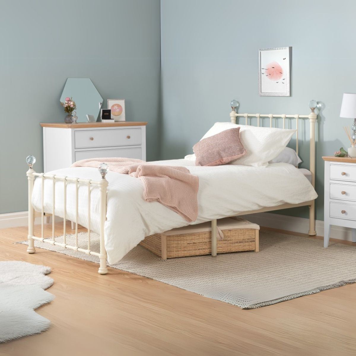 Jessica Bed Cream - Single