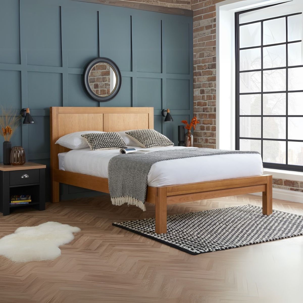 Bellevue Bed Oak