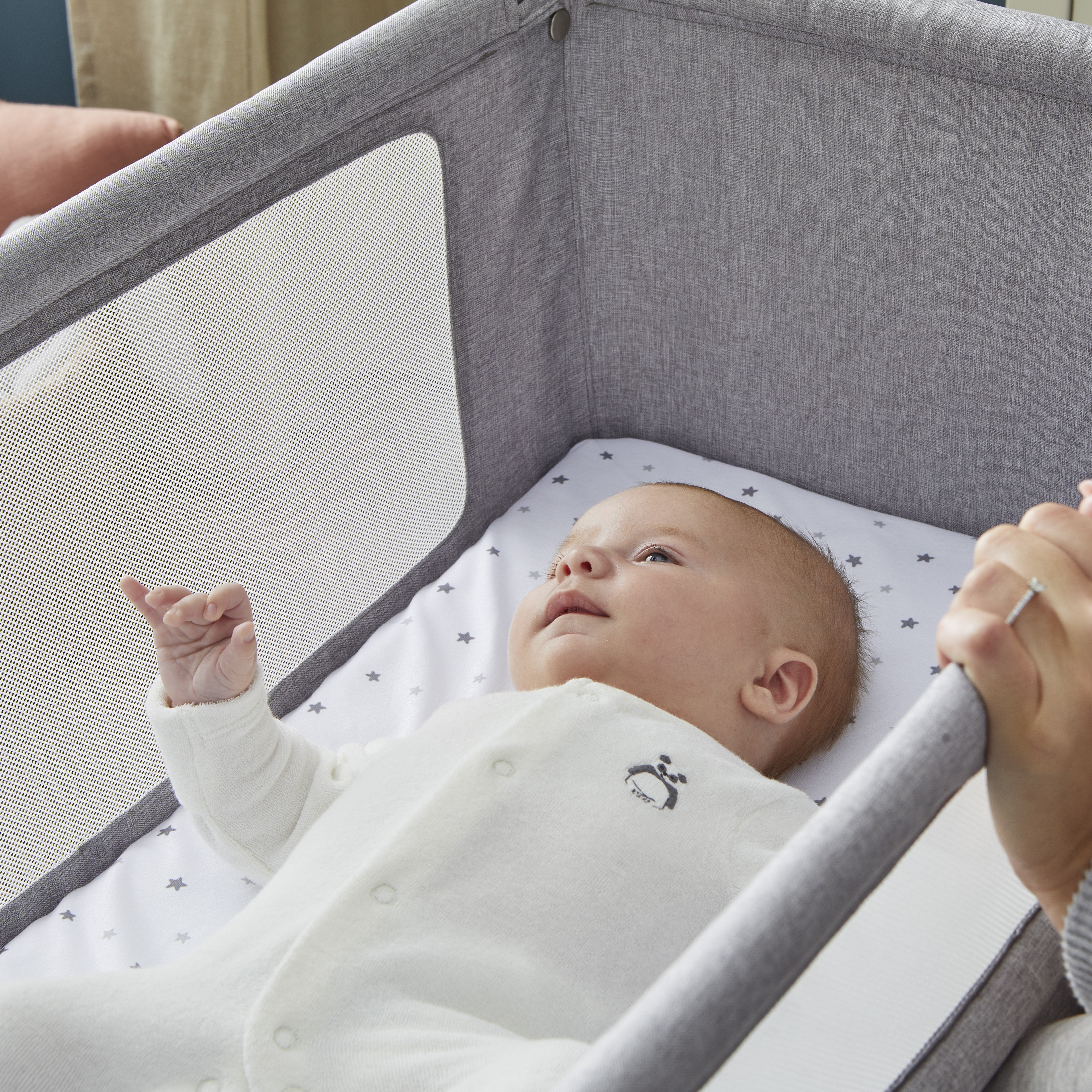 Shnuggle Air Lite Bedside Crib with Mattress- Grey
