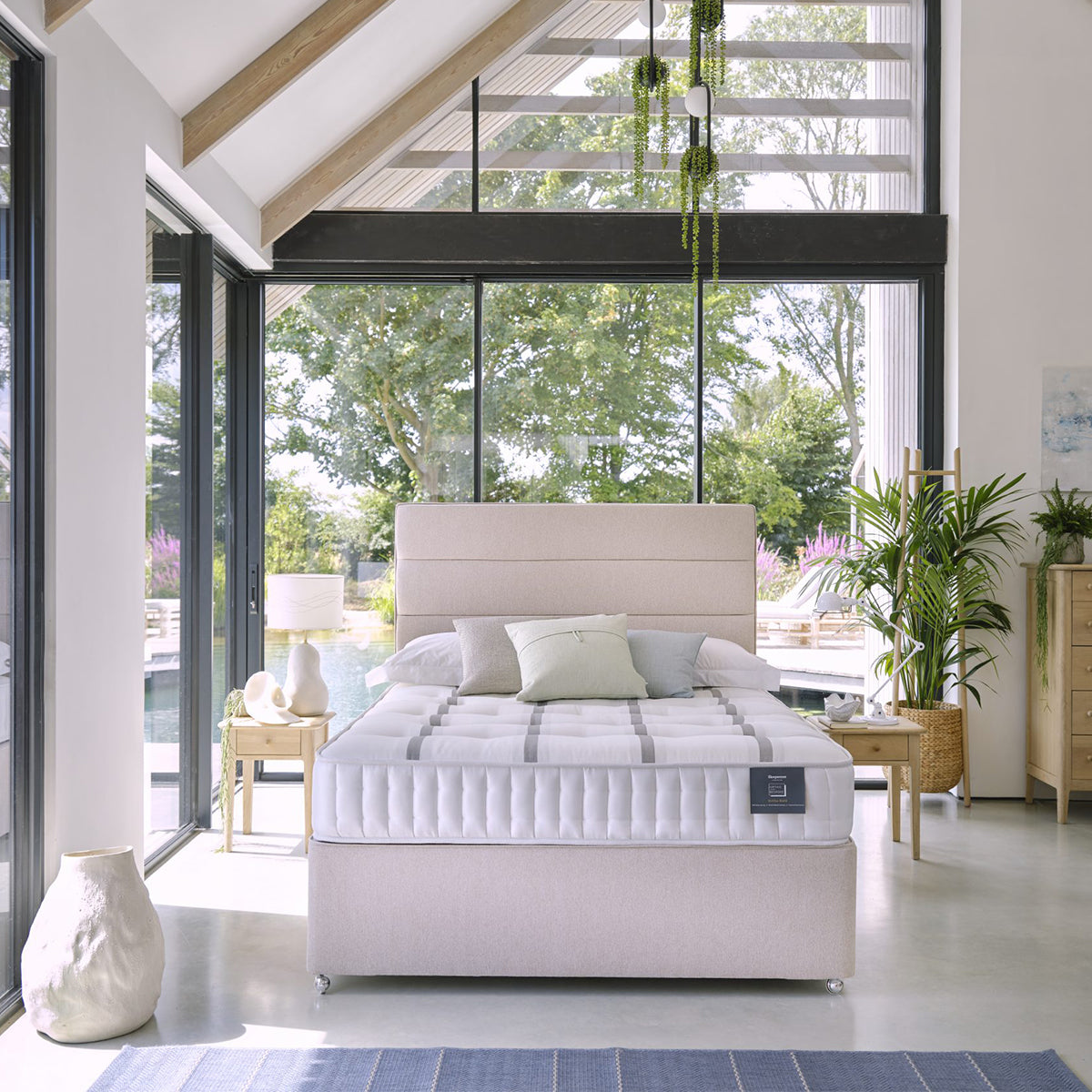 Sleepeezee  Bespoke Ortho Bronze Mattress